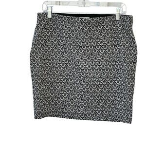 LOFT Black and White Geometric Pencil Skirt- LP